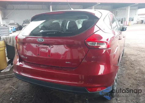 2017 Ford Focus Sel z USA, uszkodzony, nr VIN 1FADP3M2XHL213838